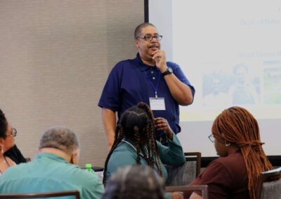 Farmers dig into markets, finances at Extension leadership program