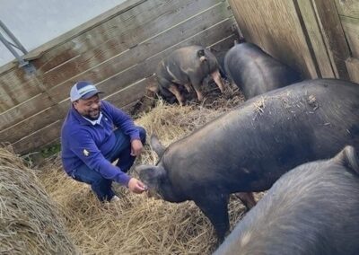 CAES Partners on Project to Build Trust between Pork Producers, Consumers