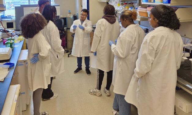 CEPHT Opens Labs to Charlotte Food Science Scholars
