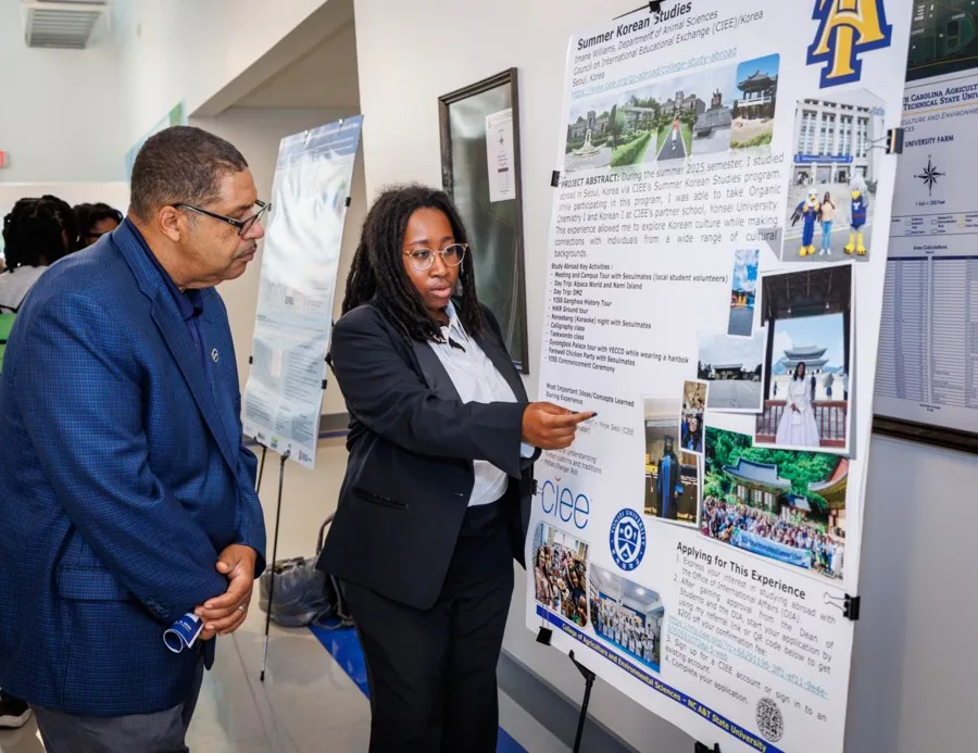 Students Present Summer Highlights in 2025 Showcase of Excellence