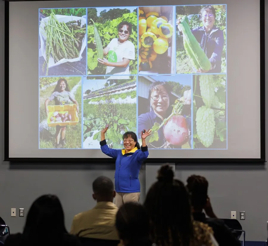 Opening Doors to Agribusiness: New Center Focuses on Technology, Entrepreneurship